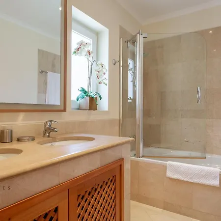 Greice Homes -luxury 2 Bedr Apartmán